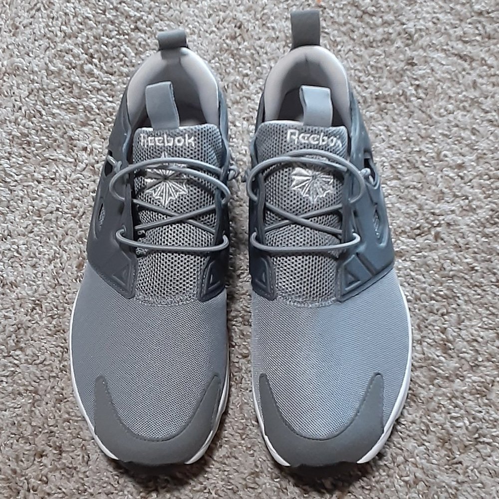 Men's Reebok 3D Ultralite Gray/White Reebok Running Sneakers/Shoes NWOB Size 9.5